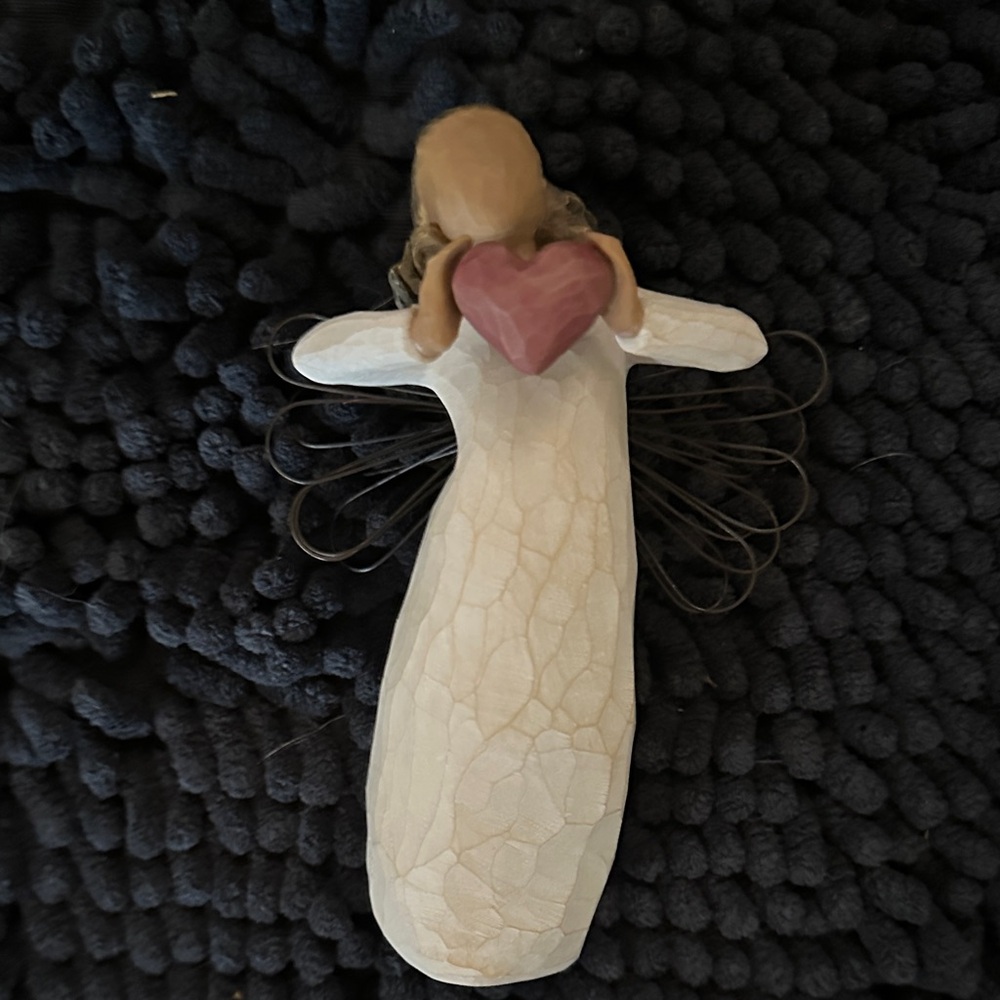 Willow Tree Angel Figurine in White with Red Heart and Wings